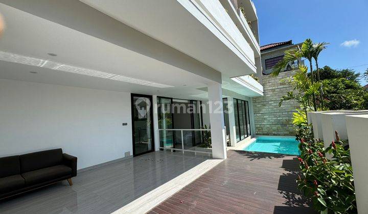 New Luxury Villa 4 Floors Viewing GWK Ocean and Jimbaran Airport 2