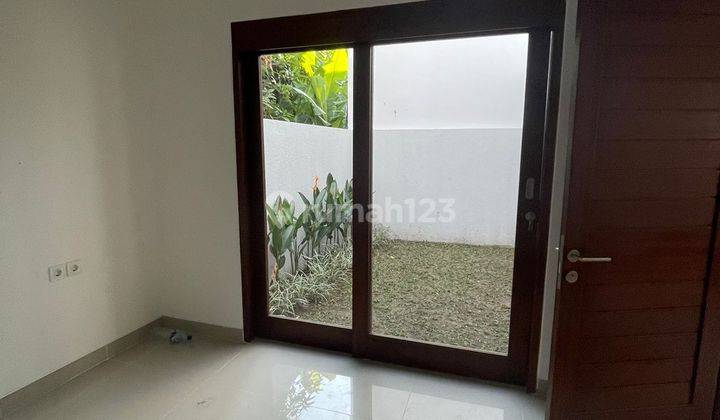 Rumah Semi Villa 3 Kamar Tidur Kerobokan Kelod Badung Bali 2