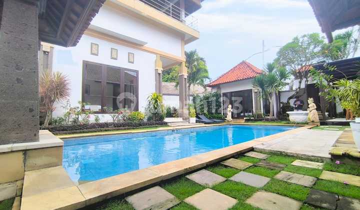Villa Jalan Kaki Ke Pantai Di Tanjung Benoa Nusa Dua  Bali