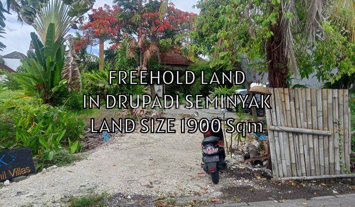 A Plot of Land in a Villa Environment Located in Drupadi Seminyak Bali 1