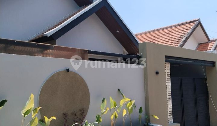 Rumah Style Villa Modern Minimalis Di Taman Griya Badung 2