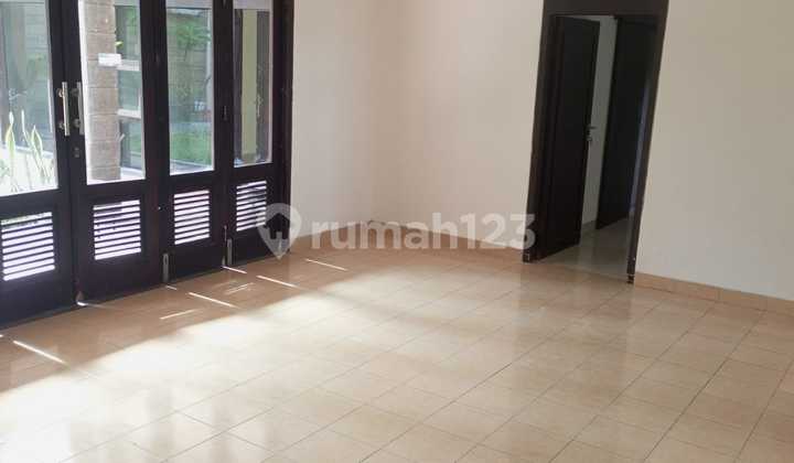 Disewa Rumah Bagus 2 Lantai Di Bkr Bandung 8