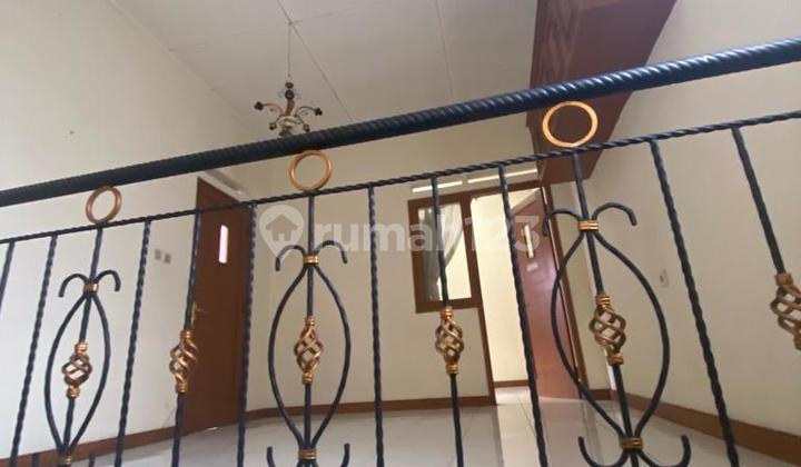 Disewa Rumah 2 Lantai Bagus Di Arcamanik Bandung 9