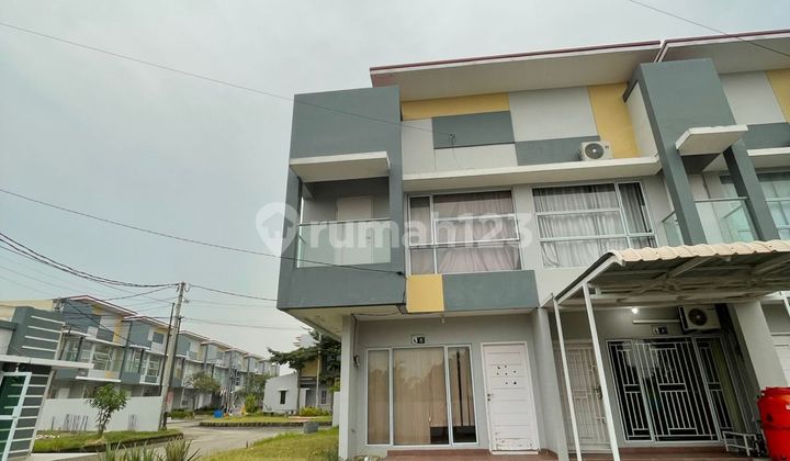 For Sale Cheap Town House Hook Near Iteba University Batam 2