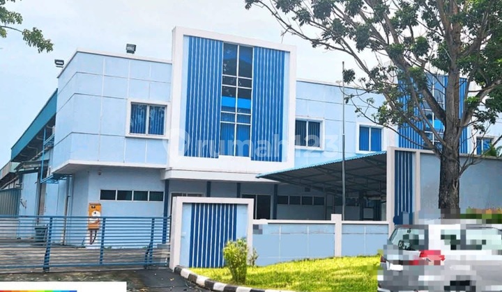 Warehouse for Sale in Tanjung Uncang, Near Batam Shipyard.