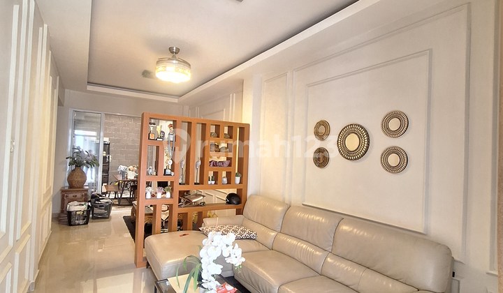 Beautiful Beverly Green House Near Batam City Ferry Terminal