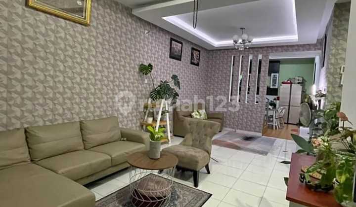 Royal Grande Batam City House for Sale Cheap. 1.5 Story Building 2