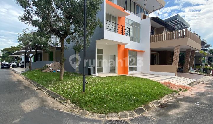 Affordable Tropicana House Near Mondial School, Maytreya Batam