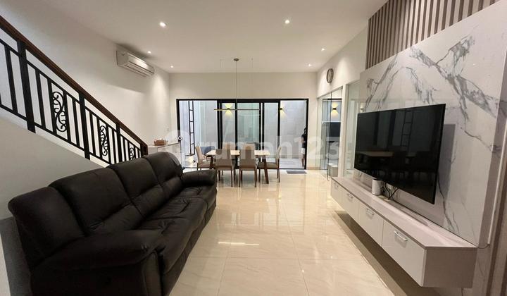 Dijual Rumah Bagus Di Cluster Flamingo Summarecon, Gading Serpong