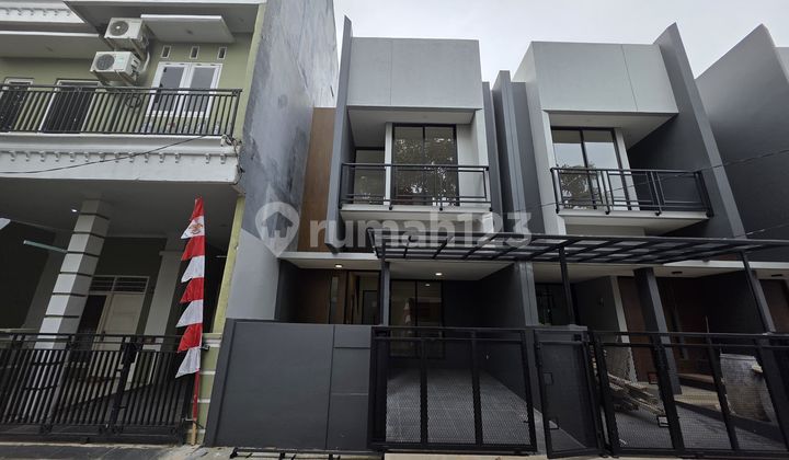 Rumah 2 Lantai Minimalis Brand New Harga Murah