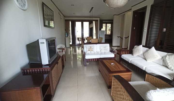 For Sale Luxurious and Lavish Ready-to-Live Home in Dago Pakar Resort Complex, Bandung 1