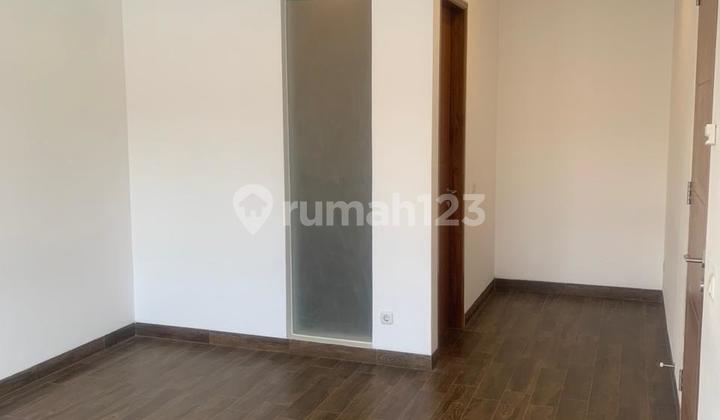 For Rent: Brand New 100% Ready-to-Occupy Luxury House in Strategic Location at Cipaganti, Bandung 2
