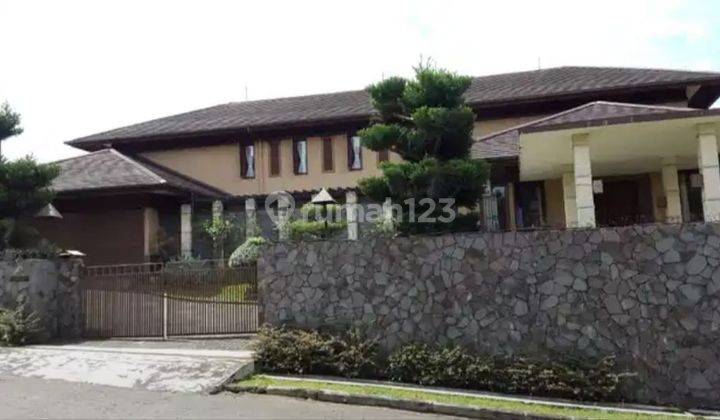 Dijual Rumah Mewah Siap Huni Posisi Hook Lokasi di Setiabudi Regency Bandung 1