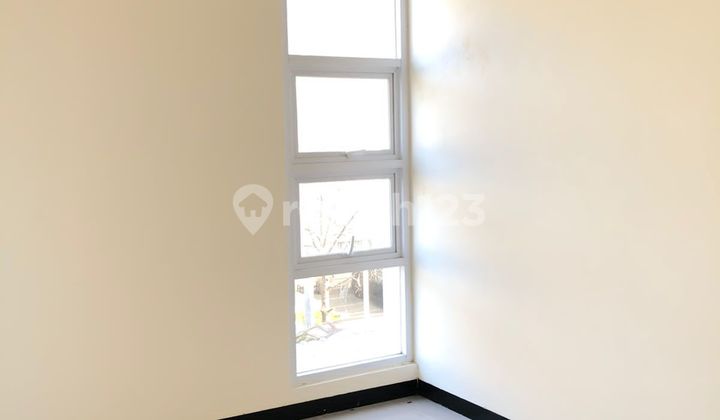 Dijual Rumah 2 Lantai Siap Huni Lokasi Strategis di Taman Kopo Indah 5 Bandung