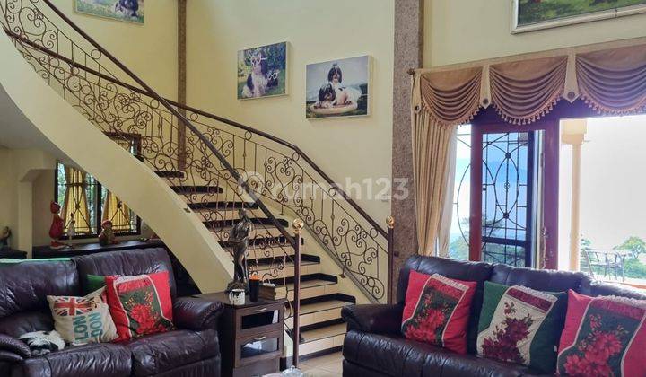 Dijual Villa Mewah Exclusive Semi Furnished Siap Huni di Lembang Bandung 1