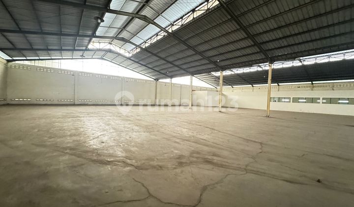 For Rent Ready-to-Use Warehouse with Good Location on Main Road Soekarno Hatta Bandung