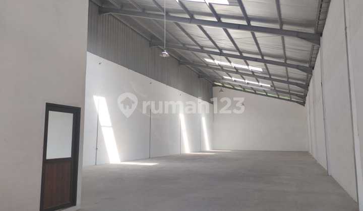 For Rent: 2-Story Warehouse, Comfortable, Ready to Use, Located in Ciwastra, Bandung. For Rent: 2-Story Warehouse, Comfortable, Ready to Use, Located in Ciwastra, Bandung.