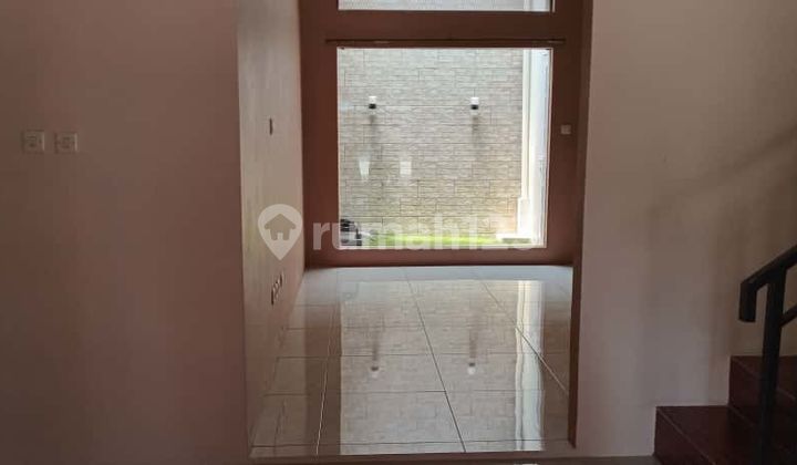 Dijual Rumah Semi Furnished Siap Huni Lokasi di Pesona Bali Ciwaruga Bandung Dijual Rumah Semi Furnished Siap Huni Lokasi di Pesona Bali Ciwaruga Bandung
