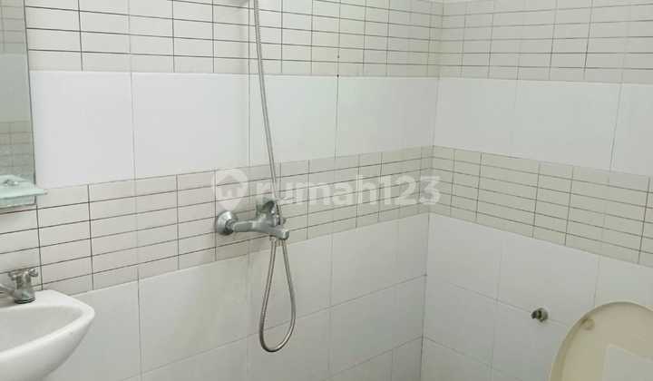 Disewakan Rumah 2 Lantai Siap Huni Minimalis Lokasi di Turangga Bandung 2