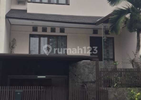 Dijual Rumah Siap Huni Nyaman Terawat Lokasi Strategis di Setra Duta Bandung Dijual Rumah Siap Huni Nyaman Terawat Lokasi Strategis di Setra Duta Bandung