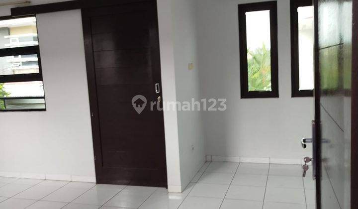 Dijual Rumah 1.5 Lantai Siap Huni Lokasi Strategis di Taman Kopo Indah 2 Bandung 2