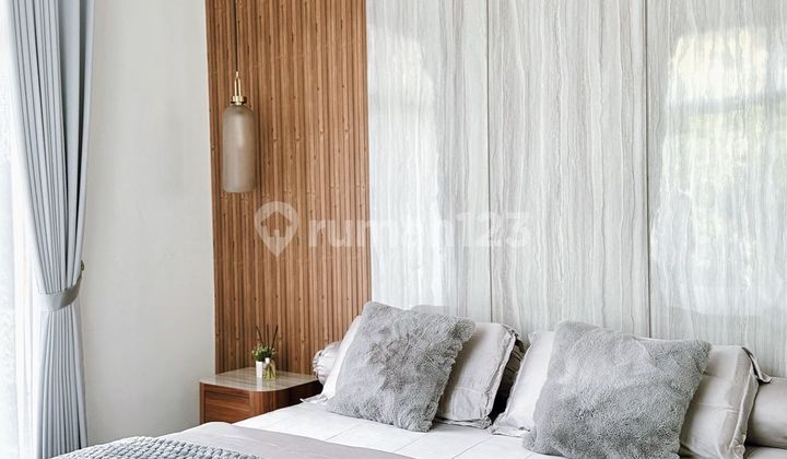 Disewa Rumah Cantik Full Furnish Modern Minimalis  Nyaman Terawat Siap Huni di Kota Baru Parahyangan Bandung 2