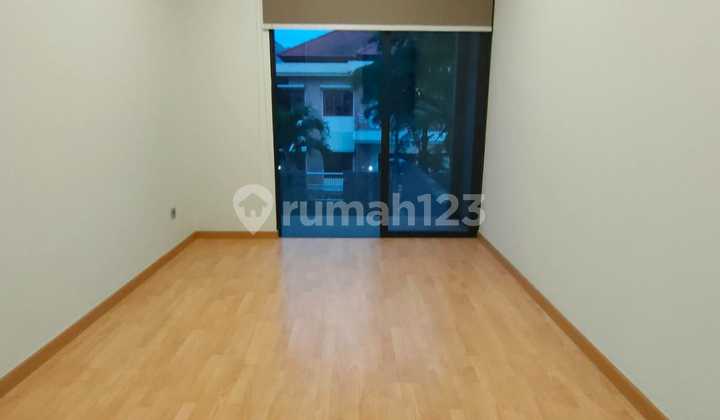 For Rent New 2-Story Hook House Full Furnish Located in Taman Anggrek Complex Bandung.