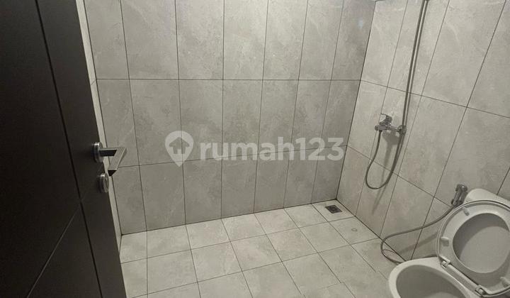 Dijual Rumah Nyaman dan Asri Siap Huni Lokasi di Kota Baru Parahyangan Bandung 2