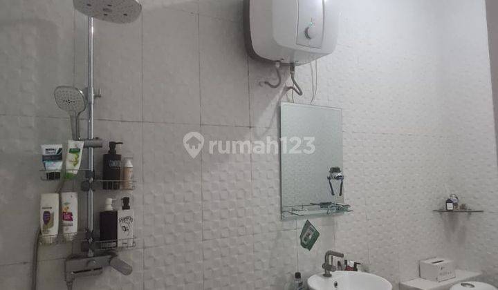 Dijual Rumah 2 Lantai Semi Furnished Siap Huni Lokasi Strategis di Taman Kopo Katapang Bandung 2