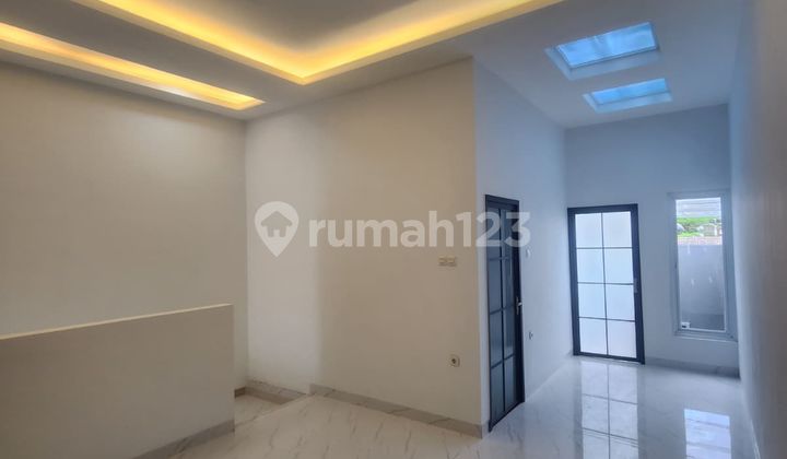 Dijual Rumah Baru Modern Minimalis Siap Huni Lokasi di Kopo Permai 3 Bandung 2