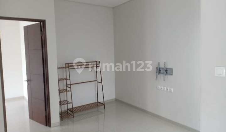 Dijual Rumah Nyaman Siap Huni Semi Furnished Lokasi di Sayap Setraduta Bandung 2