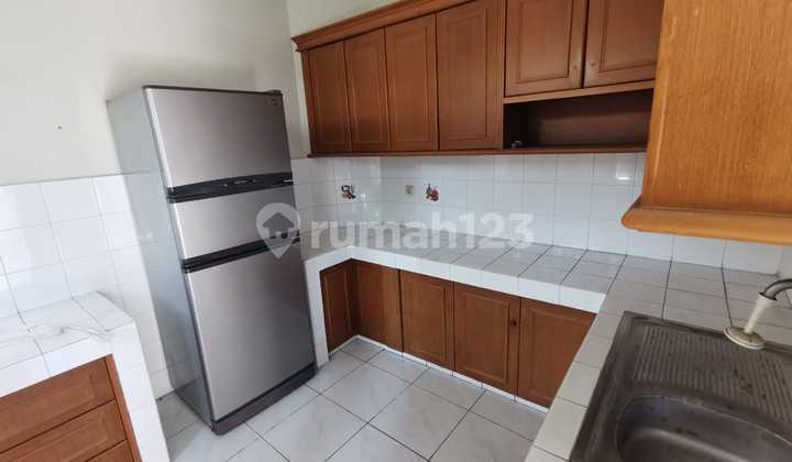 For Sale: Two-Story Corner House in Cipaku, Ready to Live In, Comfortable, Well-Maintained, Located in Cipaku, Bandung 2