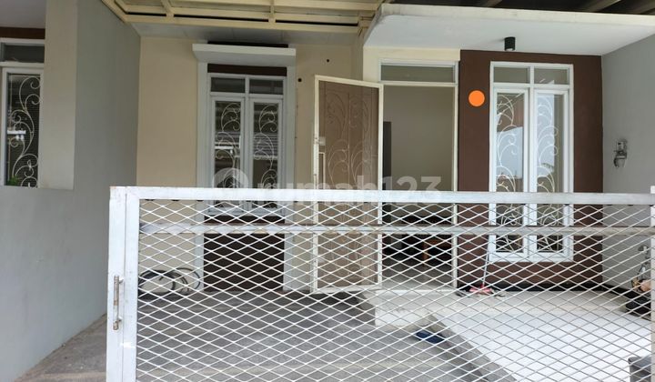 Disewa Rumah Baru Renov Siap Huni Lokasi di Taman Kopoah 1 Cluster Greenville Bandung Disewa Rumah Baru Renov Siap Huni Lokasi di Taman Kopoah 1 Cluster Greenville Bandung