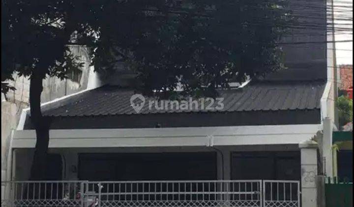 Disewakan Rumah Usaha 2 Lantai Lokasi Strategis di Daerah Ciateul Bandung 1