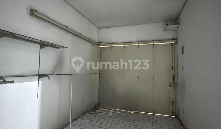 For Rent: 2-Story House Ready to Live In, Comfortable, Well-Maintained, Strategic Location in the Center of Suryalaya City, Bandung