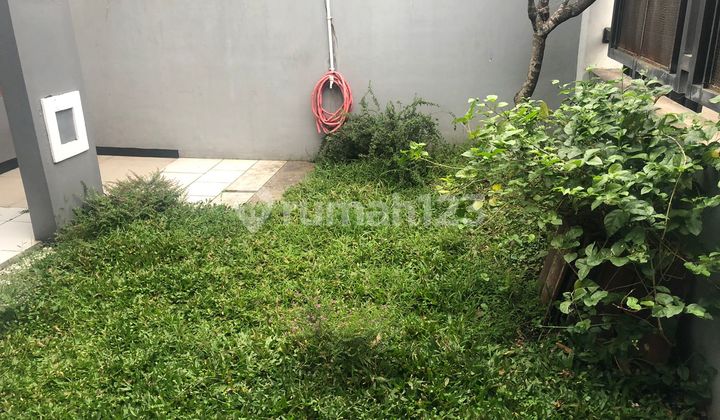 For Sale Comfortable House Ready to Occupy Located in Taman Cibaduyut Indah 1 Bandung 2