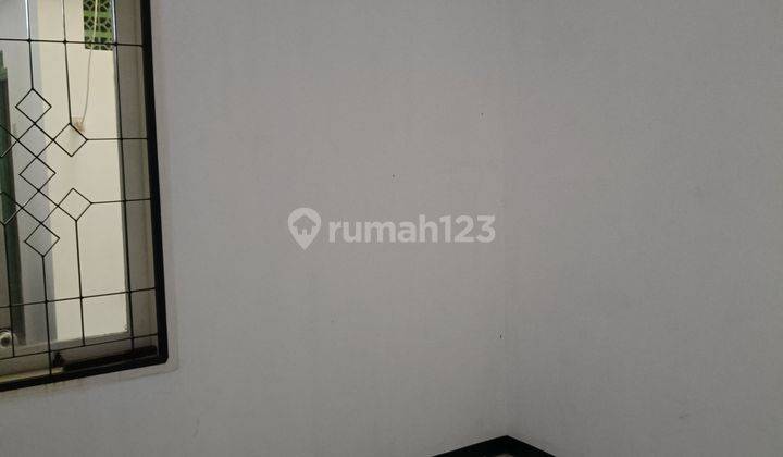 Dijual Rumah Nyaman Siap Huni Lokasi Strategis di Taman Kopo Indah 2 Bandung 2