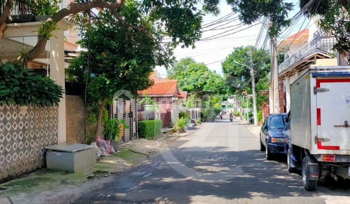 Dijual Cepat Rumah Siap Huni  2 Lantai Di Kemanggisan 2