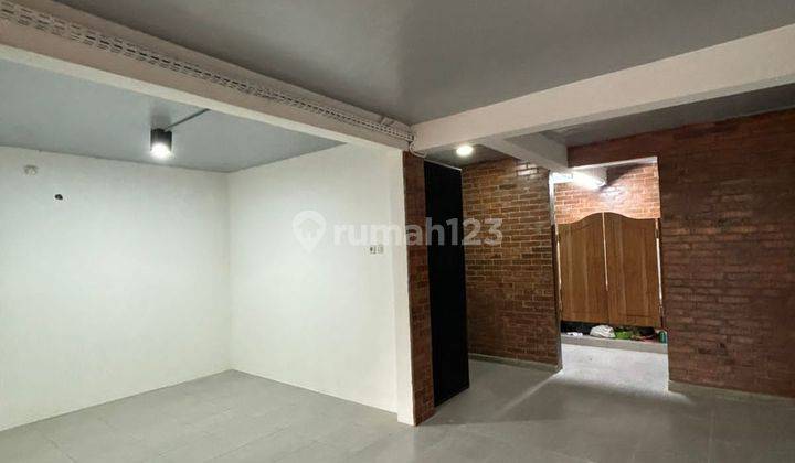 Jual Rumah di Tanjung Duren, Jakarta barat 2