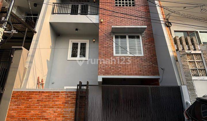 Jual Rumah di Tanjung Duren, Jakarta barat 1