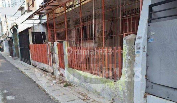 Jual Rumah, Bangunan Tua di Tanjung Duren, Jakarta Barat 2