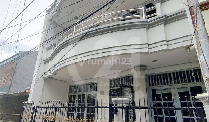 Jual Rumah di Tanjung Duren, Jakarta barat 1