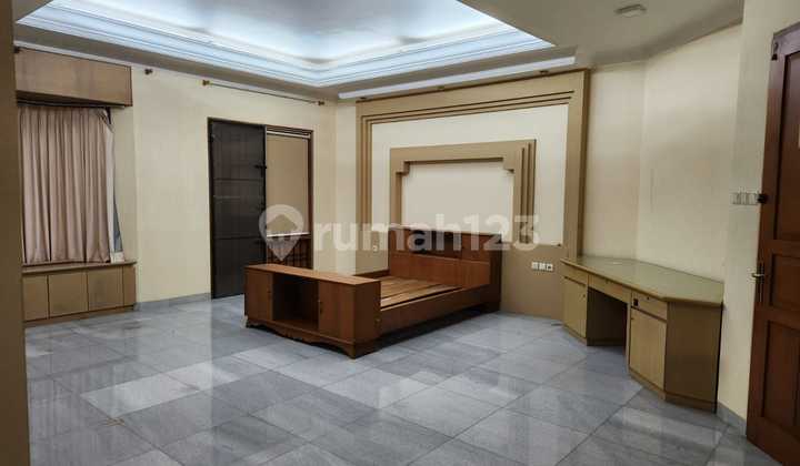 Jual Murah Rumah di Green Garden, Jakarta Barat Jual Murah Rumah di Green Garden, Jakarta Barat