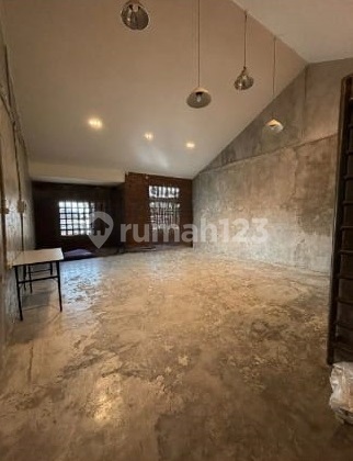 Cheap House for Sale in South Tanjung Duren, West Jakarta