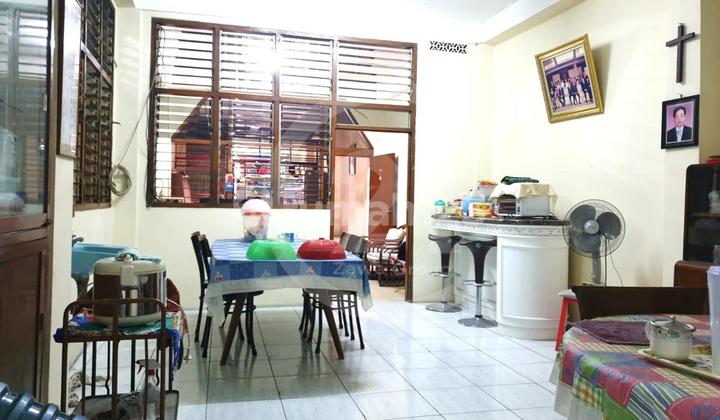 Jual Rumah, Bangunan di jl. Karang Anyar, Pasar Baru, Jakarta Pusat