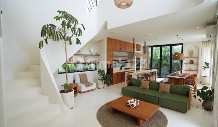 Kulat, Padang Padang - Brand New Modern Villa