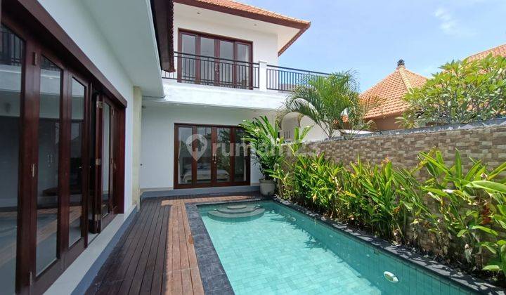 Cozy Modern Villa in Canggu utara 1