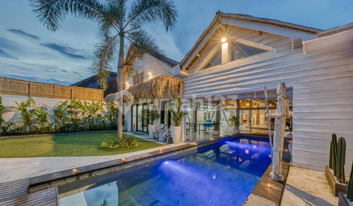 Tropical 4-bedroom Villa In Cemagi - Leasehold