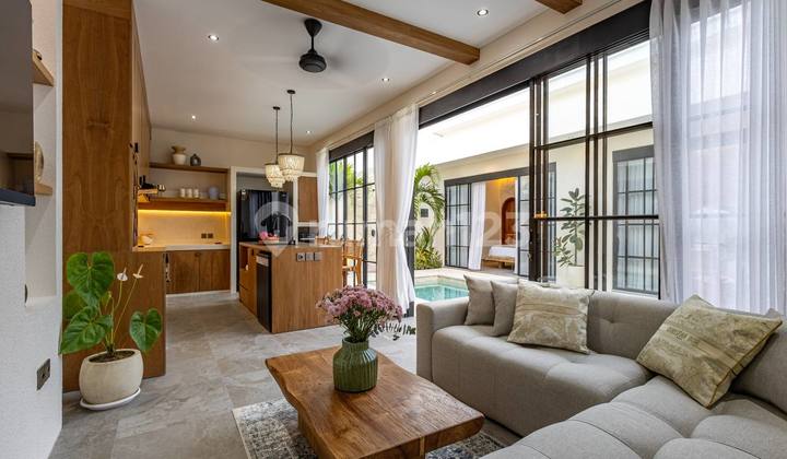 Balangan – Luxury Tropical Villa Near The Beach Balangan – Luxury Tropical Villa Near The Beach