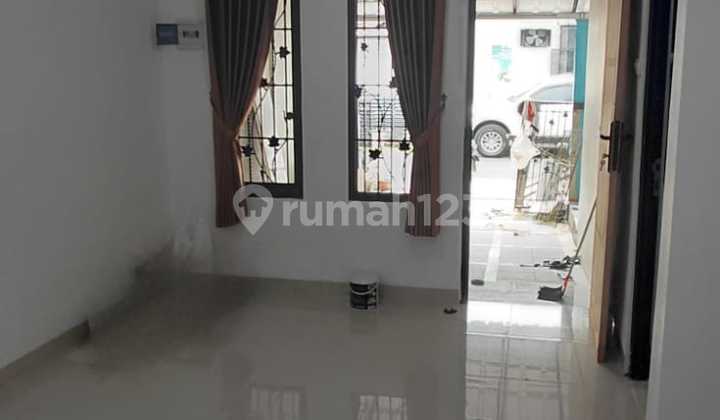 For Rent: Ready-to-occupy House, Strategic Location